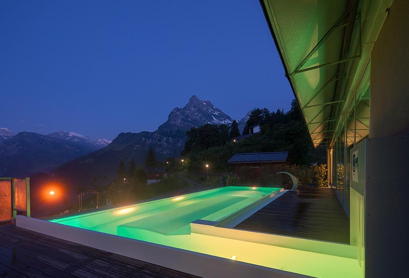 outdoor modern pool decking